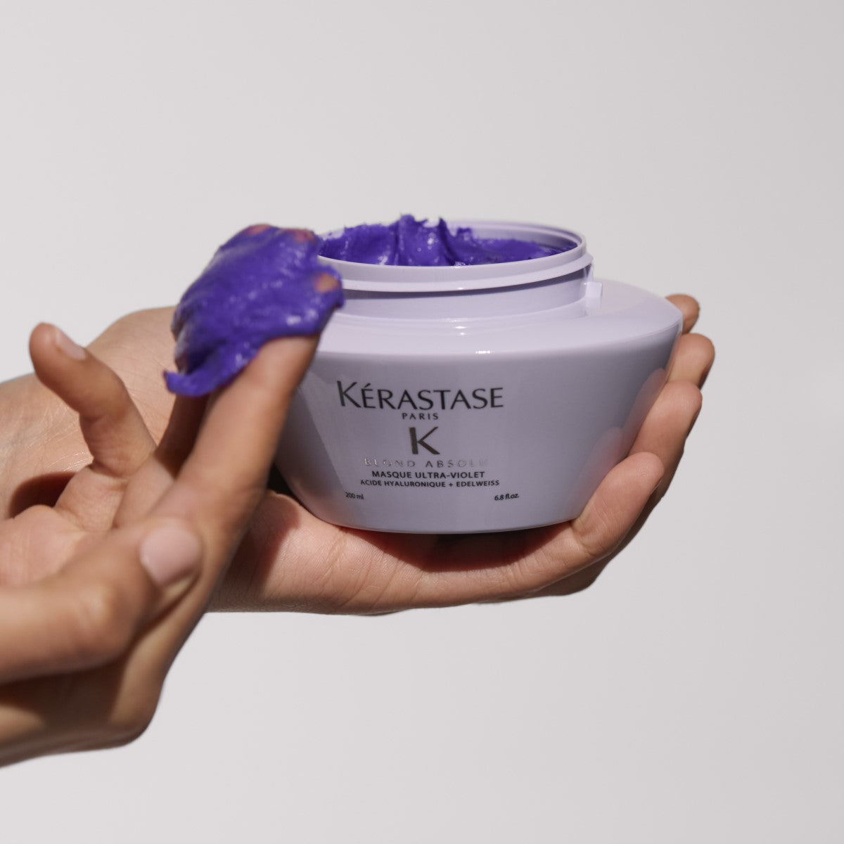 Mască de păr - Kérastase Blond Absolu Masque Ultra-Violet - Neutralizarea tonurilor galbene - 200ml