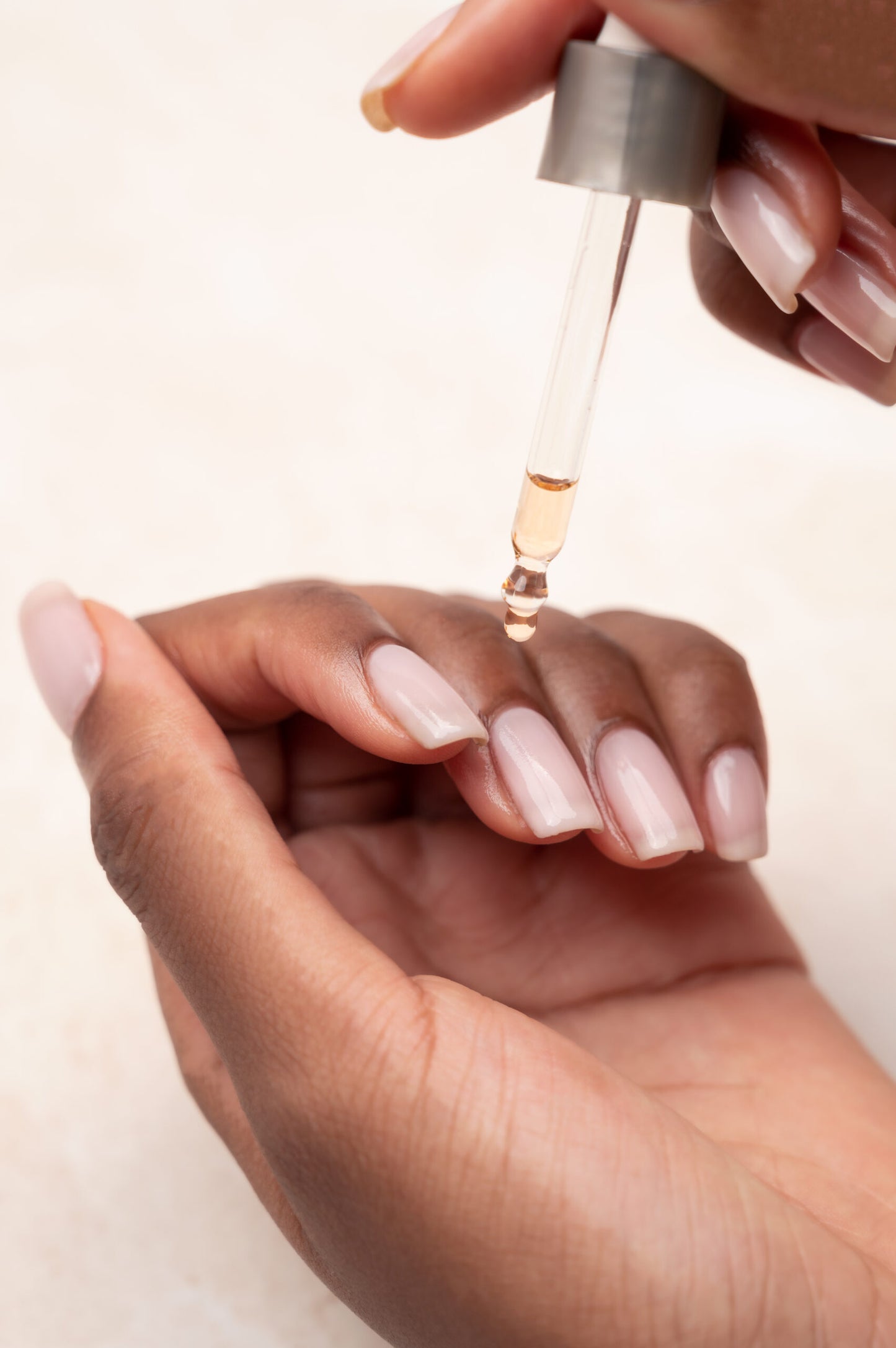 Ulei de cuticule BioSculpture ETHOS Almond Oil 14ml