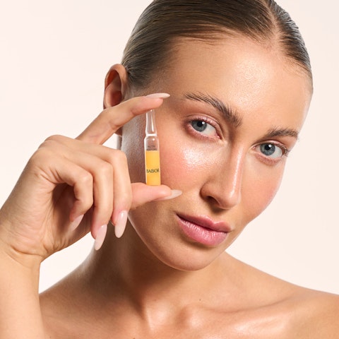 Set fiole pentru hidratare si hranire, Babor X Hanna Schonwald Hydra Nourishing Ampoule Serum Concentrate 7 x 2ml