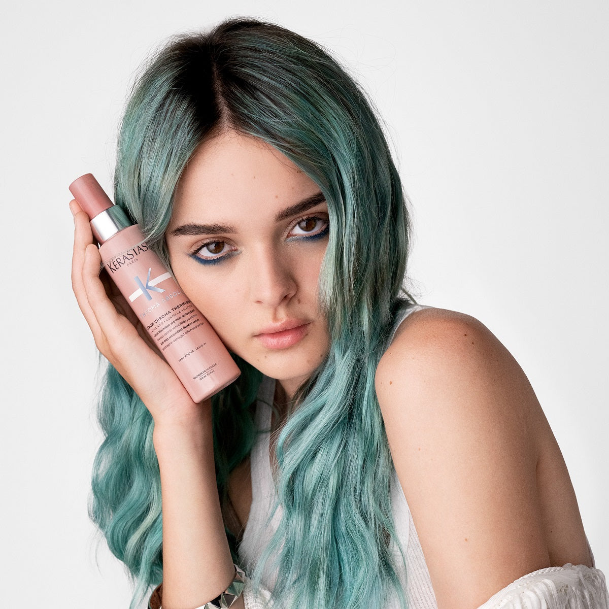 Antioxidant Thermo-Protective Serum - Kérastase Chroma Absolu Sérum Chroma Thermique - Heat Protection and Anti-Frizz for Color-Treated Hair - 150ml