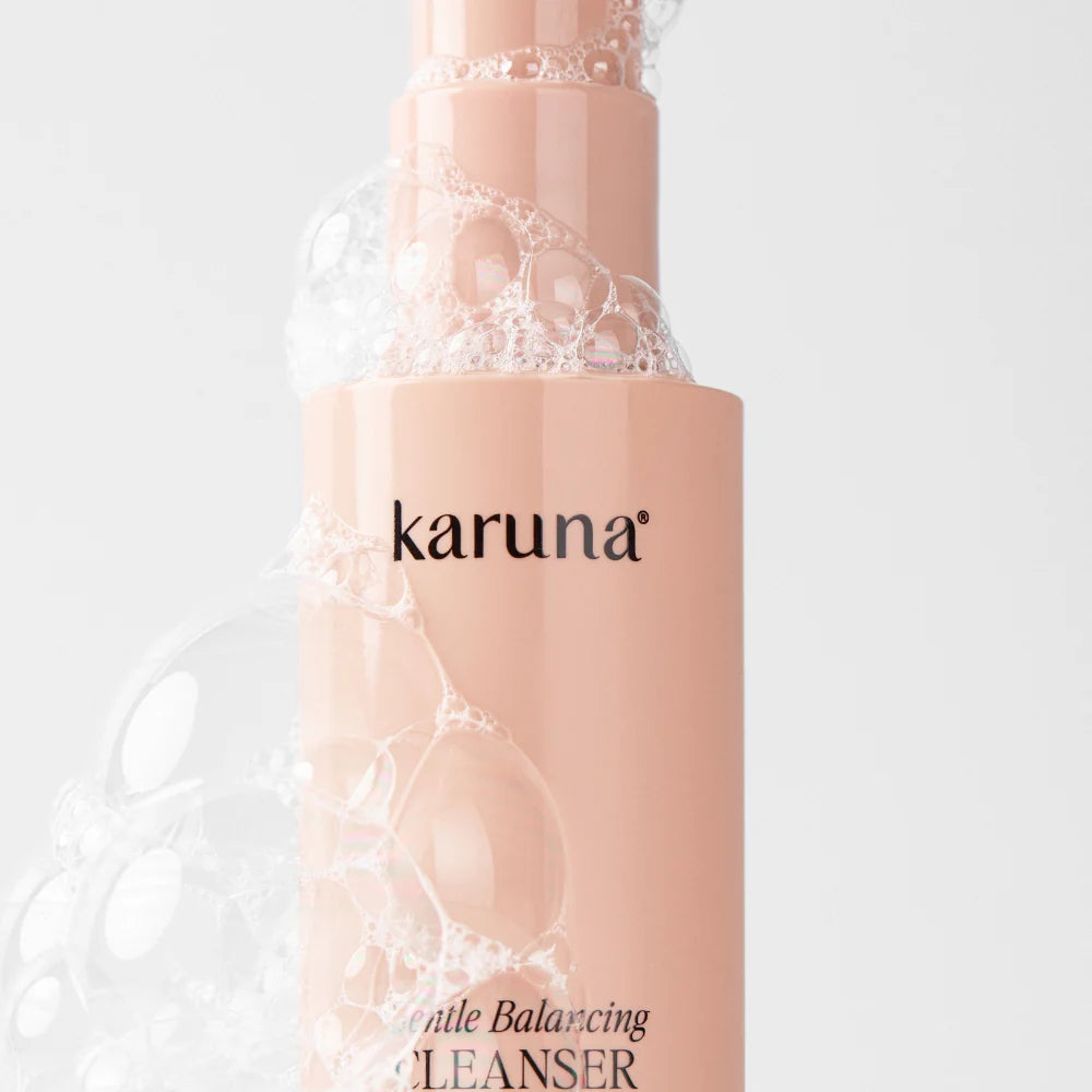 Gel de curățare cu niacinamide Karuna Balancing Cleanser 150ml